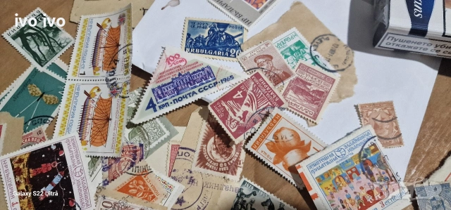 500+ пощенски марки от цял свят, но повечето са стари български, снимка 11 - Филателия - 54218135
