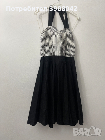 Къса разкроена рокля в черно и бяло. , снимка 1 - Рокли - 44575233