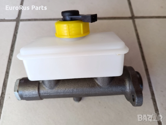 Цилиндър спирачен главен УАЗ 469 с едно казанче и датчик, снимка 2 - Части - 51605621