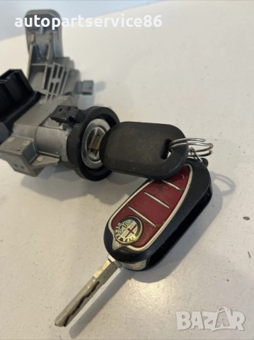 Патрон за запалване с ключове за Alfa Romeo GIULIETTA 1.6 M-Jet (2015) 01098401, снимка 2 - Части - 53257881