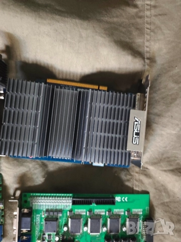 Продавам стари компютърни части, снимка 6 - Други - 51791153