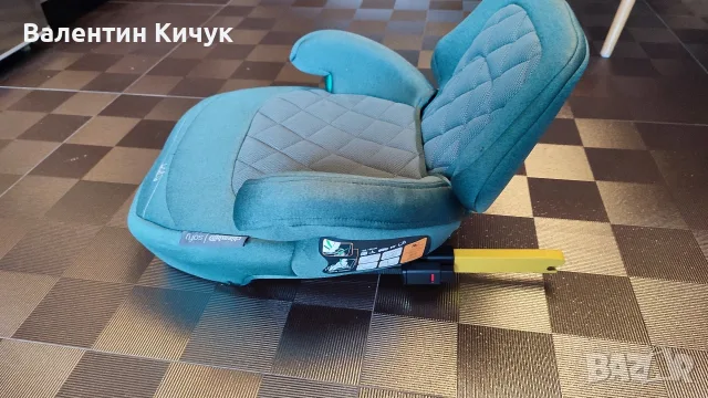 Седалка Isofix за кола за деца с височина от 125 см, зелено. Chipolino Safy. Абсолютно като ново., снимка 4 - Столчета за кола и колело - 56184253