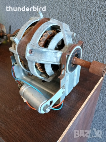 Монофазен двигател , снимка 4 - Електродвигатели - 51959739