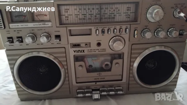Касетофон VINIX , снимка 3 - Радиокасетофони, транзистори - 55992213