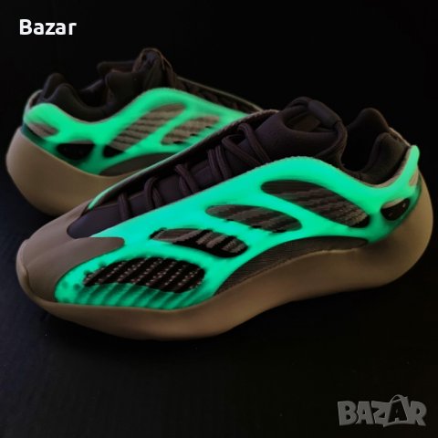 Adidas Yeezy Boost 700 v3 Нови Оригинални Мъжки Обувки Кецове Маратонки Размер 42 Номер , снимка 2 - Спортни обувки - 42145976