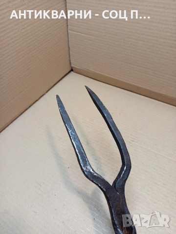Соц Стара Ръчно Кована Двурога Вила 0.700кг. НОМЕР 643., снимка 9 - Антикварни и старинни предмети - 53879325