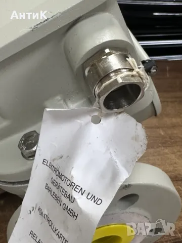 Предпазно Газово Реле Бухолц EMB URF 25/10, снимка 8 - Други машини и части - 50041998