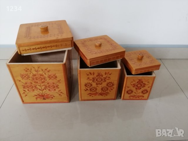 Три дървени кутии. , снимка 1