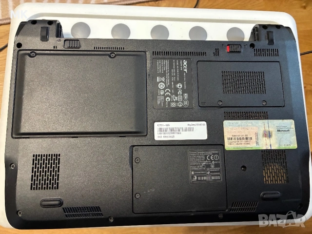 Лаптоп Acer Aspire One, снимка 3 - Лаптопи за дома - 54330741