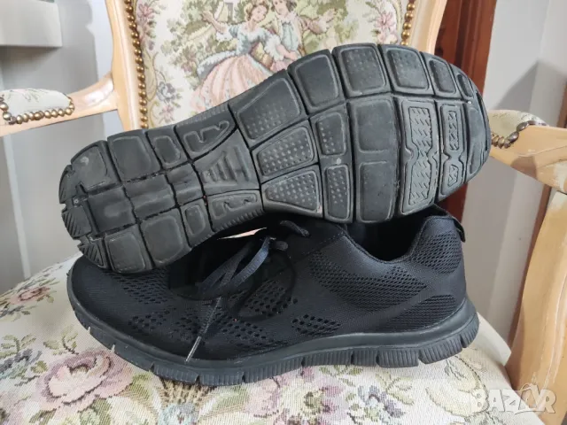 маратонки за бягане, снимка 5 - Маратонки - 48168645