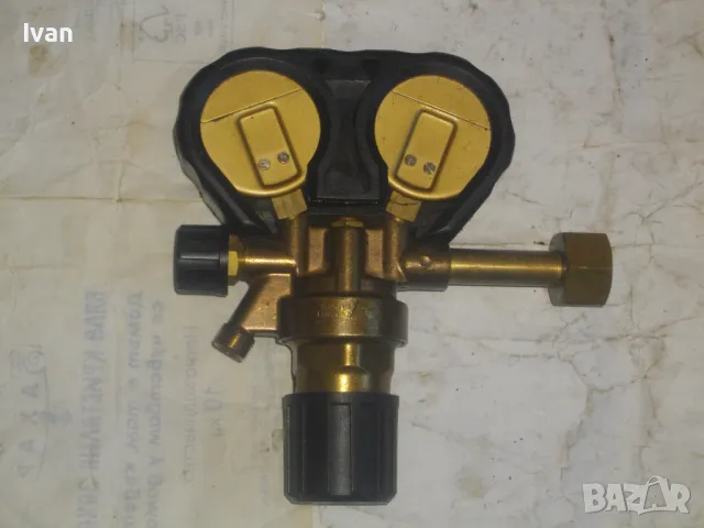 Немски професионален РЕДУЦИР ВЕНТИЛ за кислород RHONA 200 bar със защитна гума на манометрите WIKA, снимка 13 - Други инструменти - 47374590