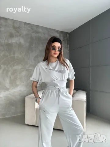 Nike дамски комплект Различни цветове , снимка 2 - Спортни екипи - 49200020