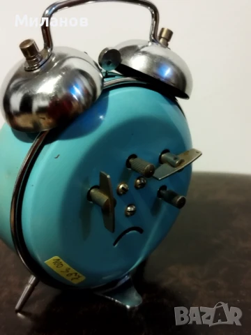 Стар механичен анимиран будилник, настолен часовник, снимка 4 - Антикварни и старинни предмети - 50983293