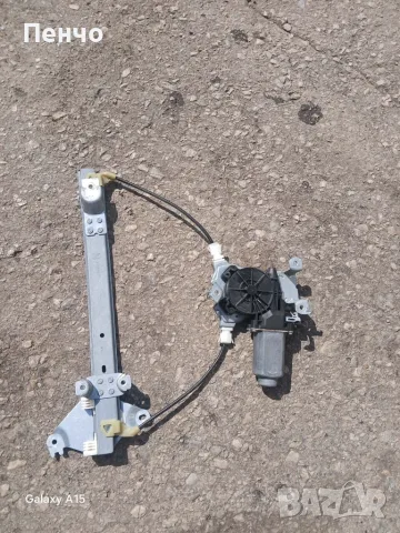 Заден десен стъклоповдигач за Nissan Qashqai +2