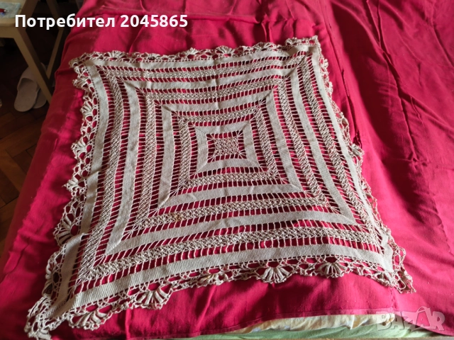продавам ръчно плетени покривки