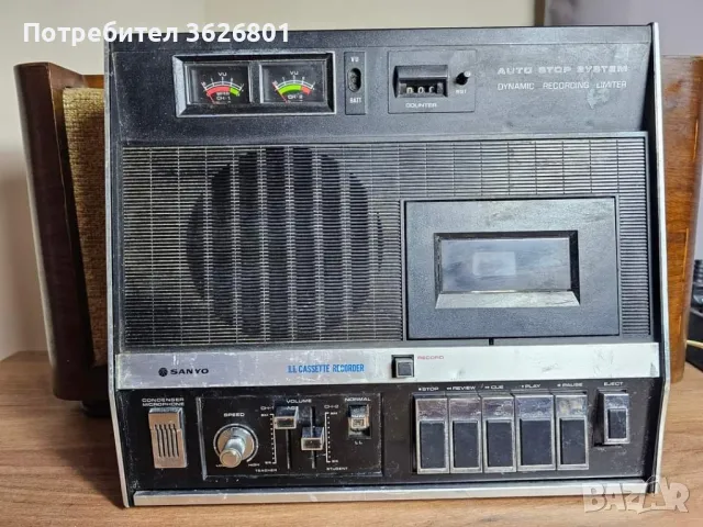 Продавам Ретро Касетофон 1970г (SANYO- M2508E JAPAN) , снимка 4 - Радиокасетофони, транзистори - 47862491