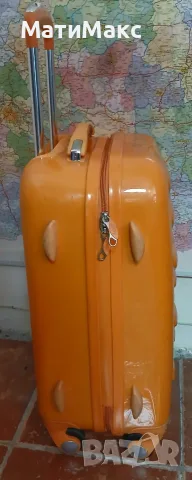 Куфар твърд с дръжка на колела, снимка 2 - Куфари - 55986726