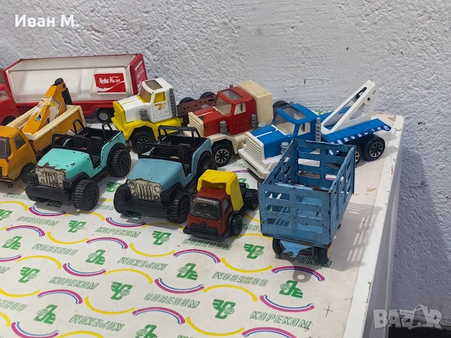 лот от стари ламаринени камиончета 10 броя , снимка 3 - Антикварни и старинни предмети - 53959819