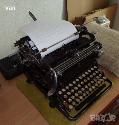 Пишеща машина Continental, снимка 2 - Антикварни и старинни предмети - 34562369