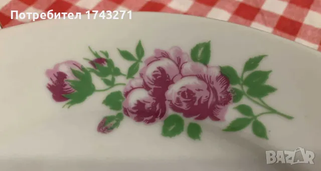 Порцеланови чинии шест броя произведени в Разград с декор рози, снимка 2 - Сервизи - 48274846