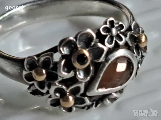 пръстен Пандора с лунен камък и злато 