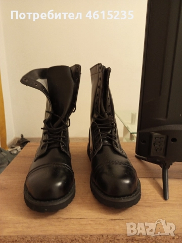 Военни и работни обувки