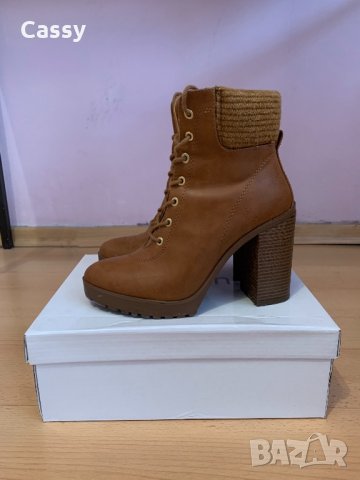 Кожени боти с дебел ток Bershka, снимка 3 - Дамски обувки на ток - 30416498