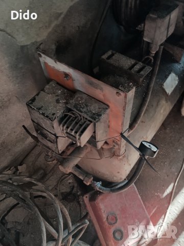 Компресор ук 25 , снимка 9 - Други машини и части - 37836727