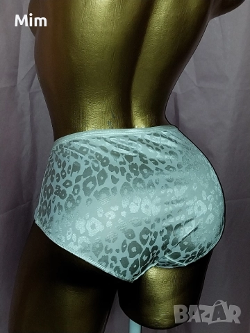 Bexley 48/50 Бяла сатенена бикина , снимка 7 - Бельо - 52419059