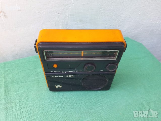 VEGA 404 Радио, снимка 2 - Радиокасетофони, транзистори - 29624796