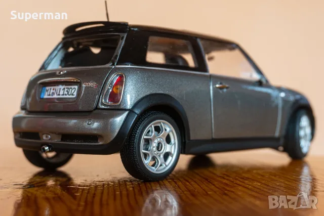 Kyosho 1/18 - Mini Cooper S, снимка 3 - Коли, камиони, мотори, писти - 55976840