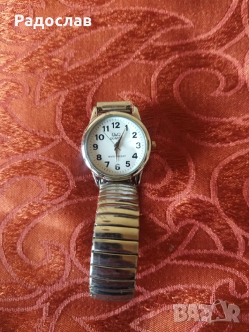 дамски часовник Q&Q 