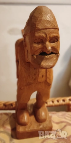 Ръчно изработена, дървена орехотрошачка-функционираща, колекционерска., снимка 3 - Антикварни и старинни предмети - 53032494