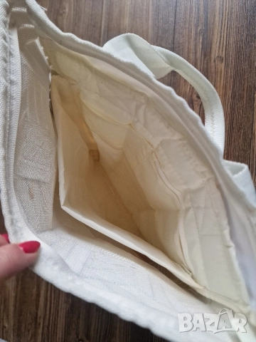 Страхотна дамска чанта раница ADIDAS, лимитиран модел, среден размер , снимка 7 - Раници - 52520837