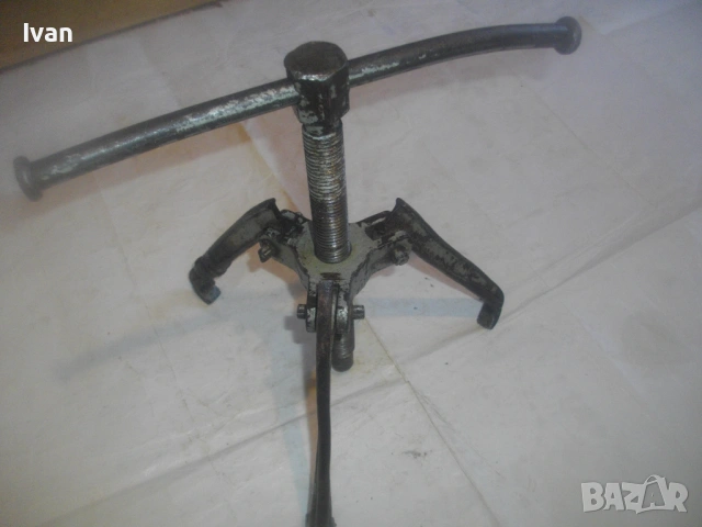 Българска Голяма Трираменна скоба за вадене на лагери и спирачни барабани старото качество Соц НРБ, снимка 13 - Други инструменти - 54010577