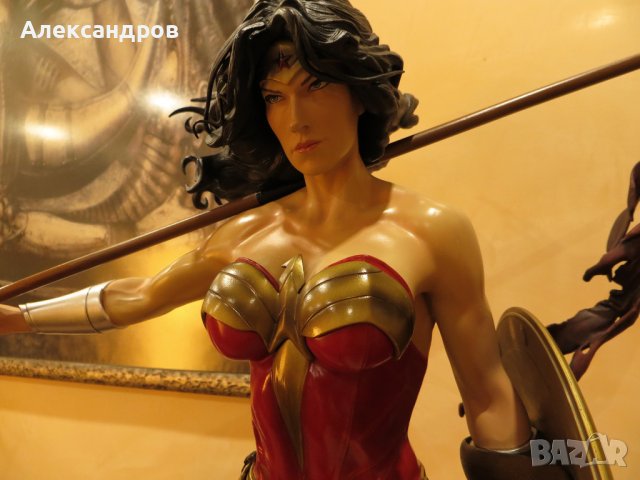 SIDESHOW WONDER WOMAN 65см Жената чудо 1/4 лимитирана до 3500, снимка 7 - Други ценни предмети - 42769264