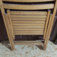 Продавам дървен зглобяен стол, снимка 2 - Столове - 44733261