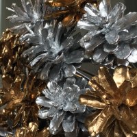 🧡 LOVE MANDARINE "GOLD & SILVER" 🍊 Ръчна изработка ⚒️ Цветя 🌼 от шишарки 🎄, снимка 10 - Декорация за дома - 35050462