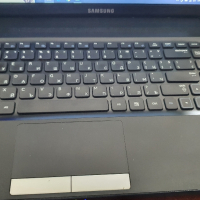 лаптоп Samsung np300v5z, i7 2670QM, Ram 8GB, 512 SSD, снимка 5 - Лаптопи за дома - 44583816