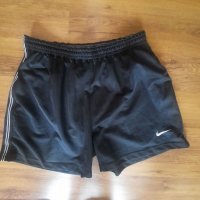 Шорти къси панталони Nike L, снимка 1 - Спортни дрехи, екипи - 37655817