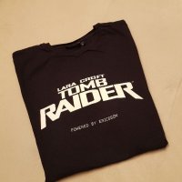 Rare Vintage 2001 Lara Croft Angelina Jolie Tomb Raider X Ericsson X Paramount Pictures T-Shirt, снимка 1 - Тениски - 38036898