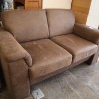 Двуместен кафяв диван, снимка 3 - Дивани и мека мебел - 42832504
