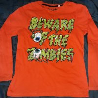 тениска с дълъг рукав Beware of the zombies, снимка 1 - Тениски - 40780332