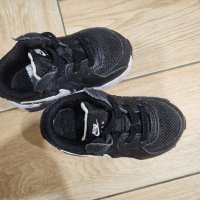 Детски оригинални маратонки Nike Air Max 21 номер , снимка 3 - Детски маратонки - 42895846