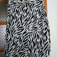 риза с тигров принт в черно и бяло, снимка 1 - Ризи - 36770625