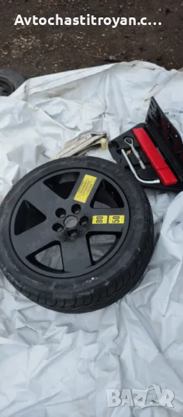 Комплект Резервна гума, триъгълник, крик и др. Audi A8 D3, снимка 1