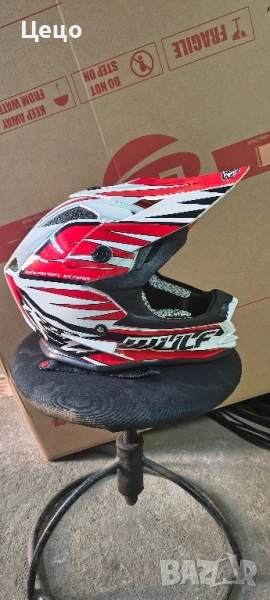 Каска кросова., снимка 1