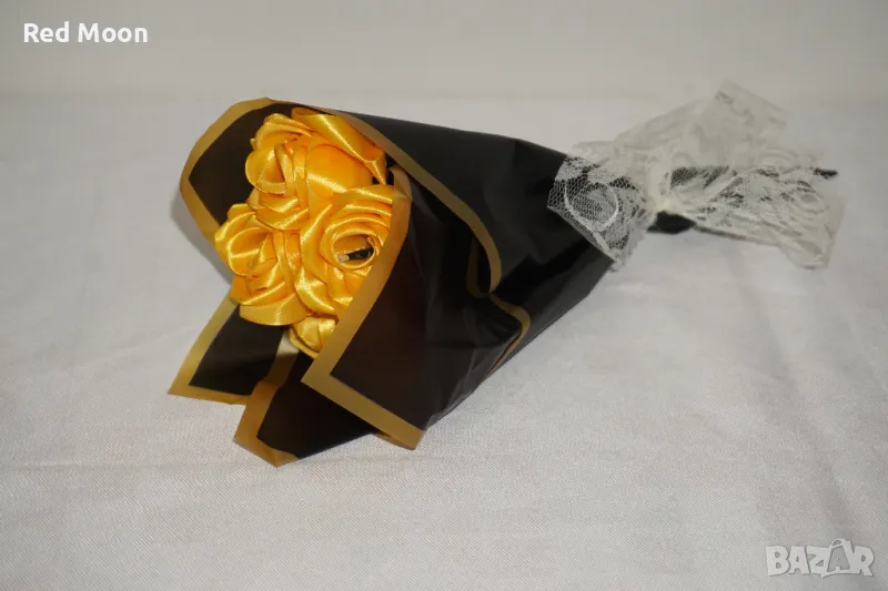 Чисто Нов Ръчно Изработен Букет От 5 Вечни Жълти Рози, снимка 1