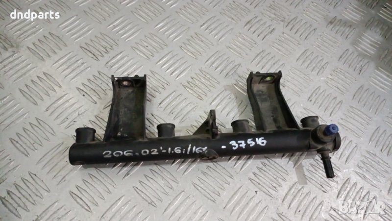 Горивна рейка Peugeot 206 1.6i 16v 2002г.	, снимка 1