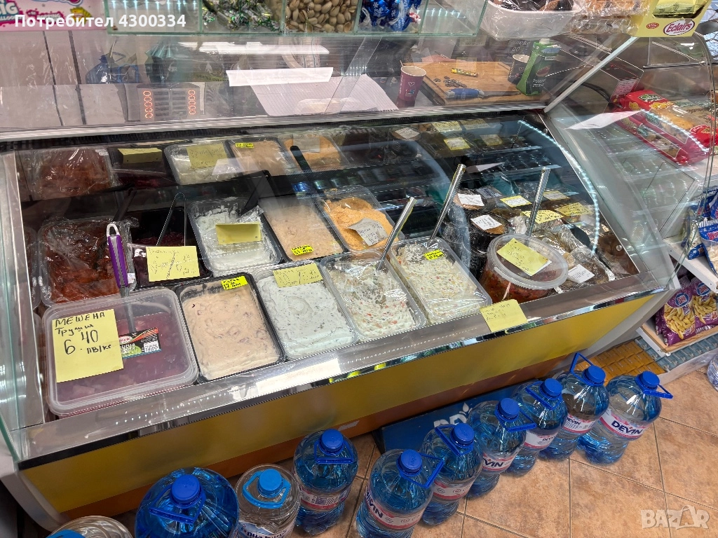 Продавам хоризонтални витрини с 2,5 г гаранция , снимка 1